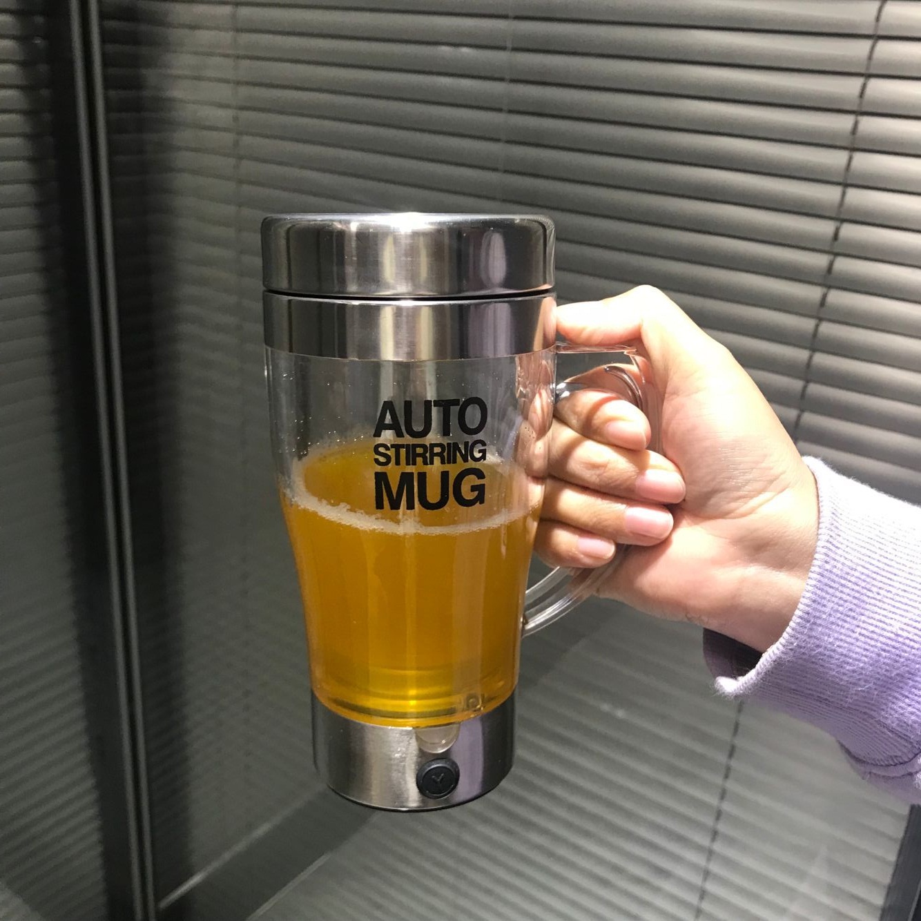 Auto Stirring Mug