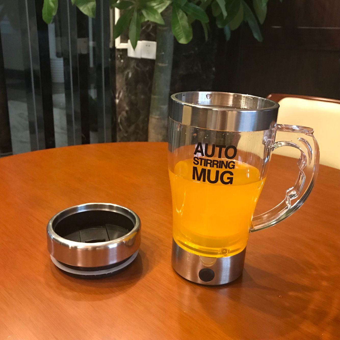 Auto Stirring Mug