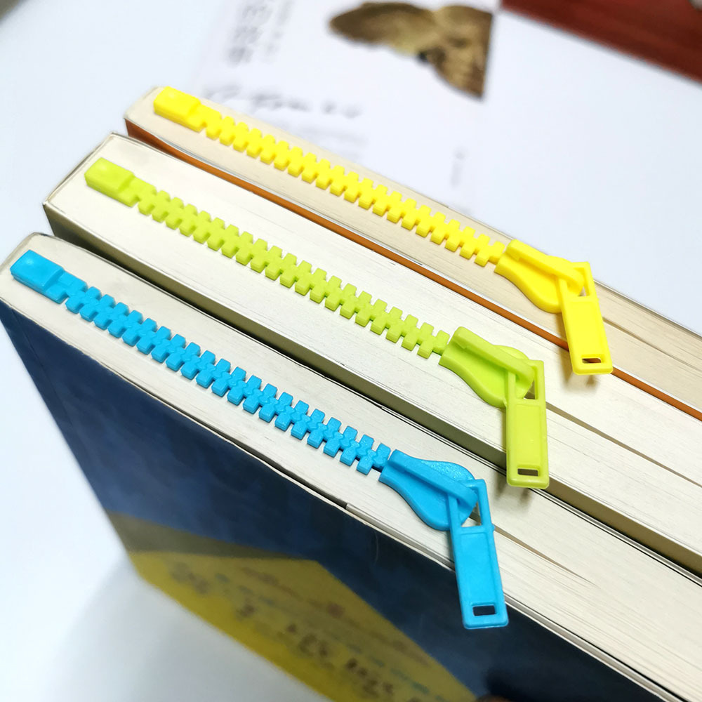 zipper bookmark